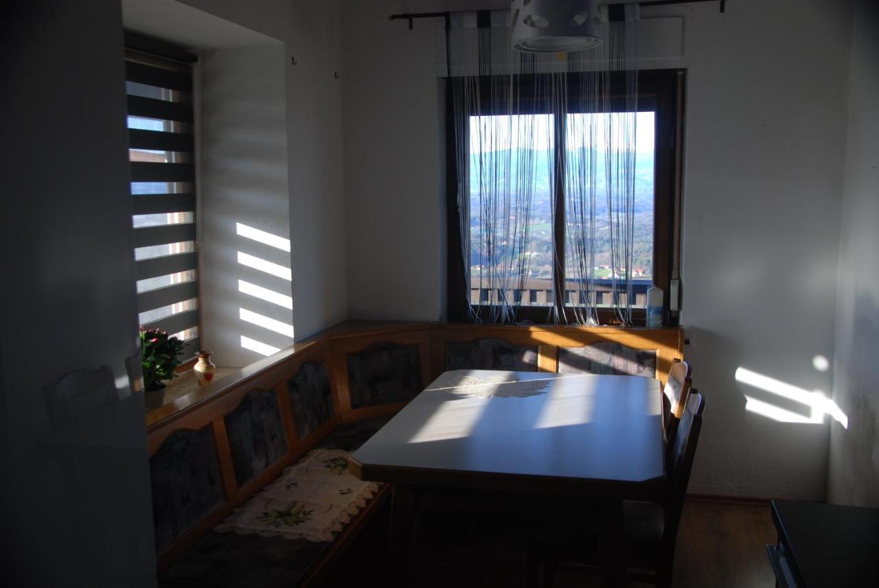 Naturpark-.Weinbergferienhaus คิทเซค อิม เซาซาล ภายนอก รูปภาพ