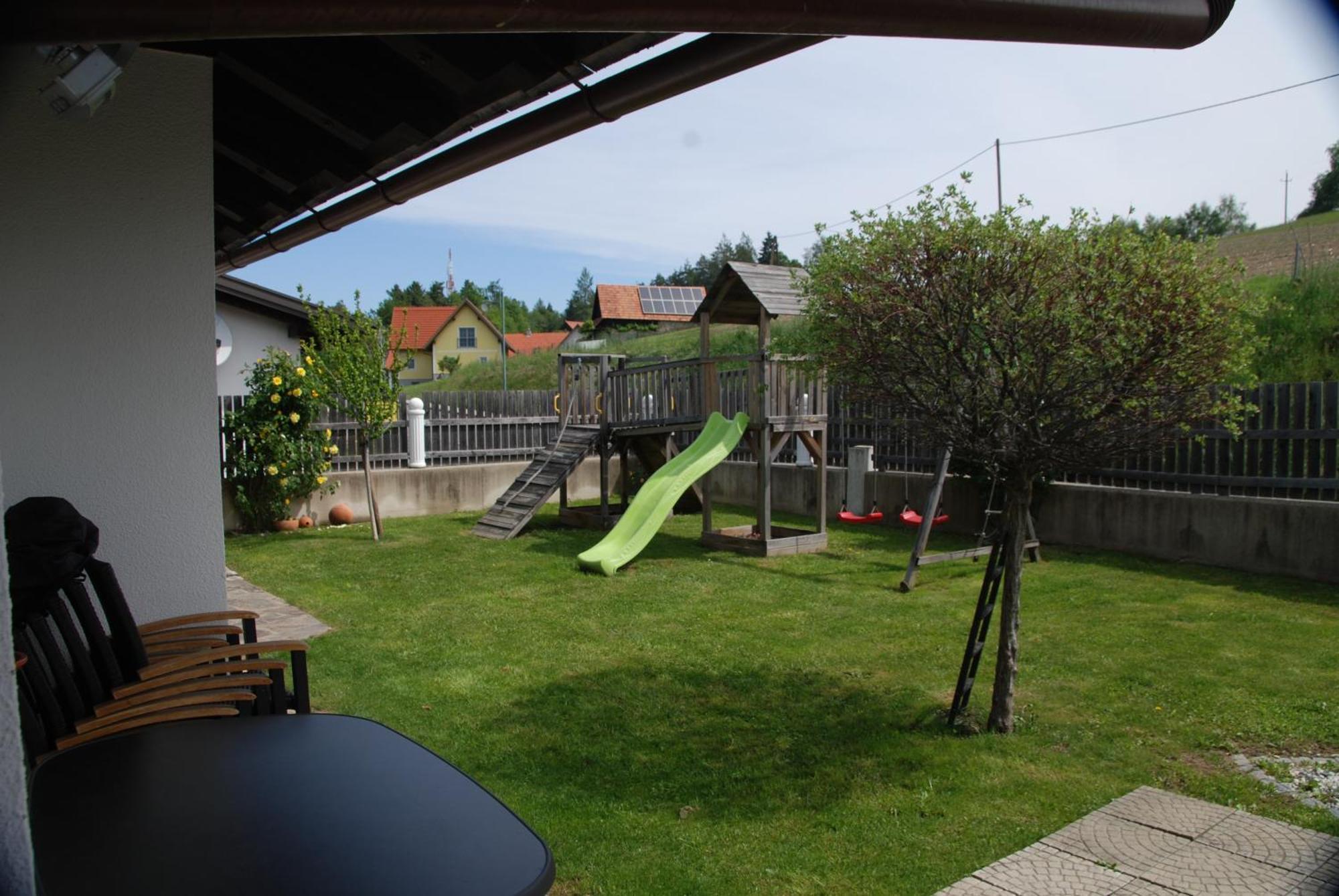 Naturpark-.Weinbergferienhaus คิทเซค อิม เซาซาล ภายนอก รูปภาพ